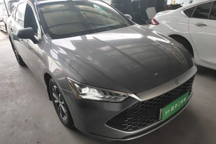Used BYD Qin PLUS 2023 Champion Edition DM-i 55KM Leading Model Front Right 45 Deg