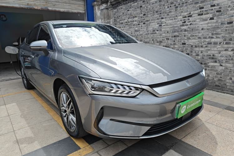 Used BYD Qin PLUS 2023 Champion Edition EV 420KM Leading Model Front Right 45 Deg