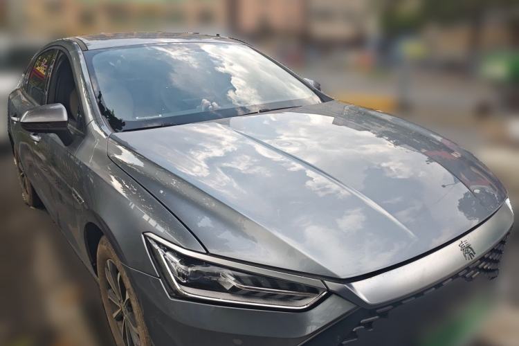 Used BYD Qin PLUS 2023 Champion Edition DM-i 55KM Leading Model Front Right 45 Deg