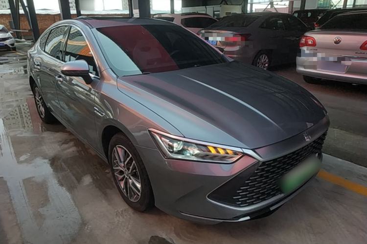 Used BYD Qin PLUS 2023 Champion Edition DM-i 120KM Leading Model Front Right 45 Deg
