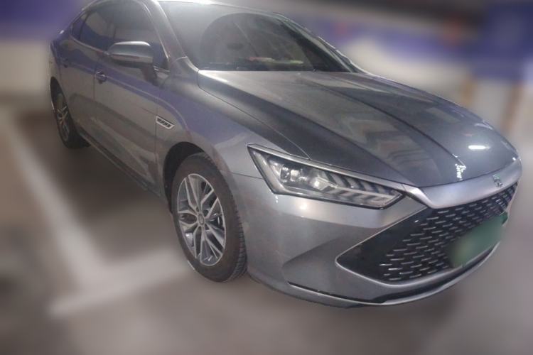Used BYD Qin PLUS 2023 Champion Edition DM-i 55KM Superior Model Front Right 45 Deg