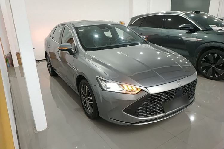 Used BYD Qin PLUS 2023 Champion Edition DM-i 120KM Excellence Model Front Right 45 Deg