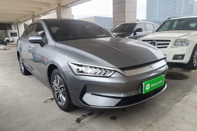 Used BYD Qin PLUS 2023 Champion Edition EV 420KM Leading Model Front Right 45 Deg
