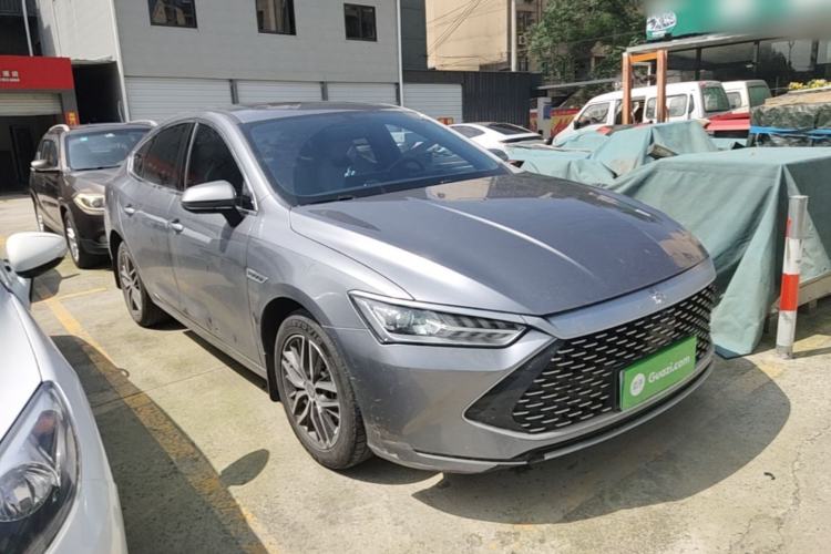 Used BYD Qin PLUS 2023 Champion Edition DM-i 120KM Excellence Model Front Right 45 Deg