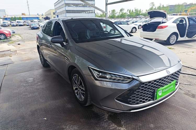 Used BYD Qin PLUS 2023 Champion Edition DM-i 55KM Superior Model Front Right 45 Deg