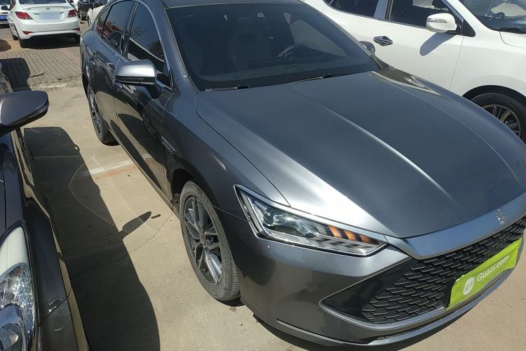 Used BYD Qin PLUS 2023 Champion Edition DM-i 120KM Leading Model Front Right 45 Deg