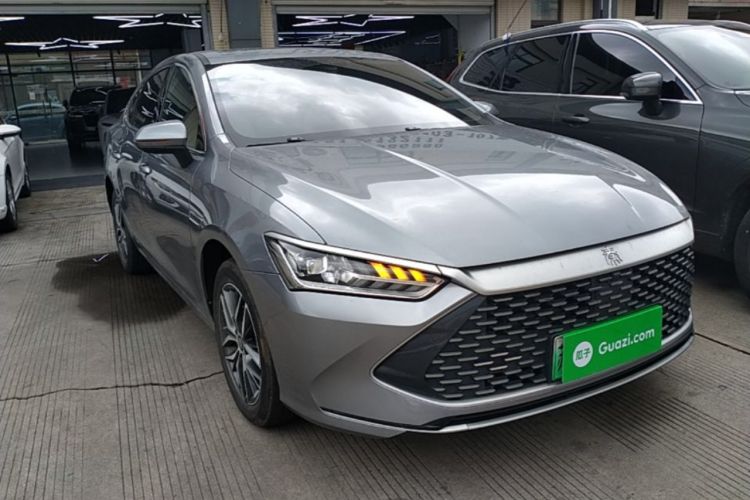 Used BYD Qin PLUS 2023 Champion Edition DM-i 120KM Leading Model Front Right 45 Deg