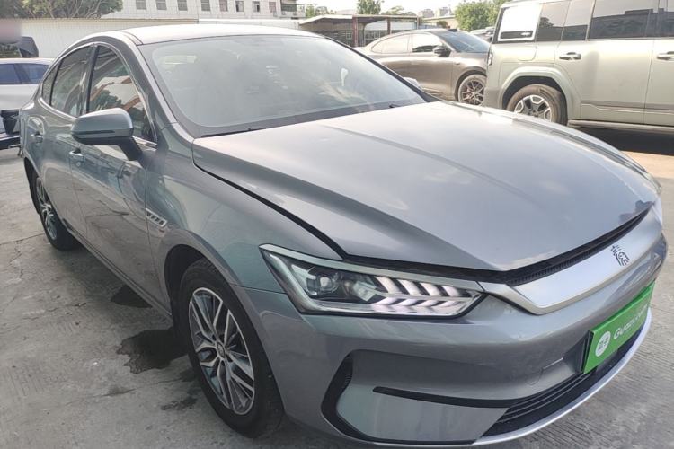 Used BYD Qin PLUS 2023 Champion Edition EV 510KM Leading Model Front Right 45 Deg