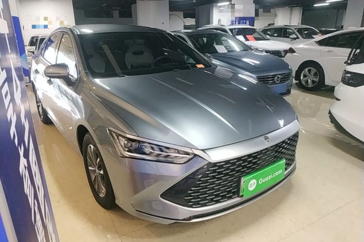 Used BYD Qin PLUS 2023 Champion Edition DM-i 55KM Leading Model Front Right 45 Deg