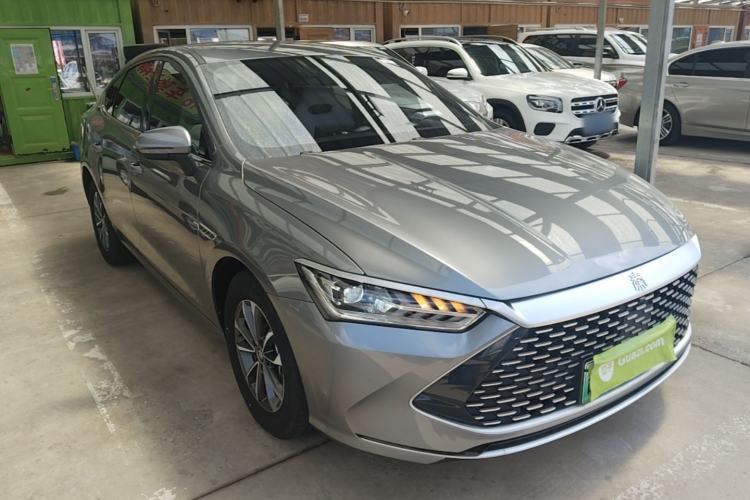 Used BYD Qin PLUS 2023 Champion Edition DM-i 55KM Leading Model Front Right 45 Deg