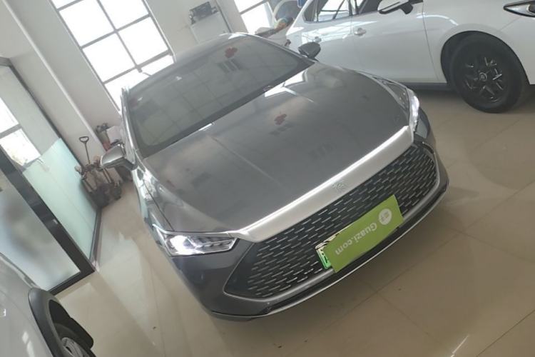 Used BYD Qin PLUS 2023 Champion Edition DM-i 55KM Leading Model Front Right 45 Deg
