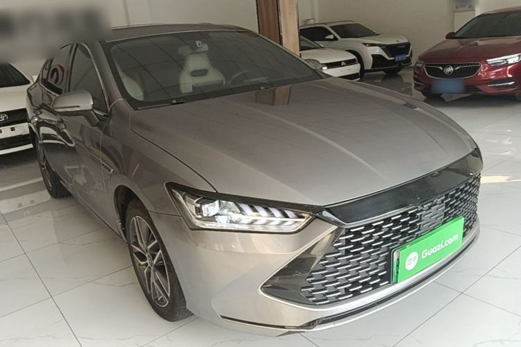 Used BYD Qin PLUS 2023 Champion Edition DM-i 120KM Leading Model Front Right 45 Deg