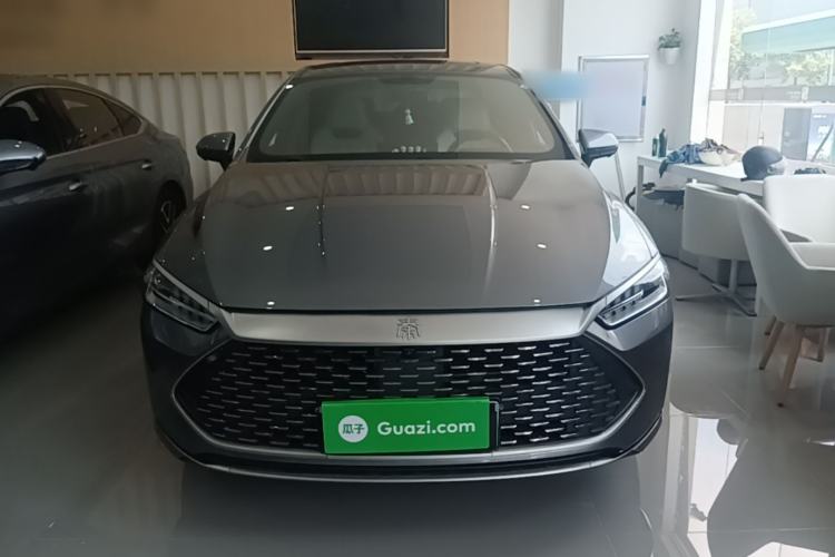 Used BYD Qin PLUS 2023 Champion Edition DM-i 120KM Beyond Model Front