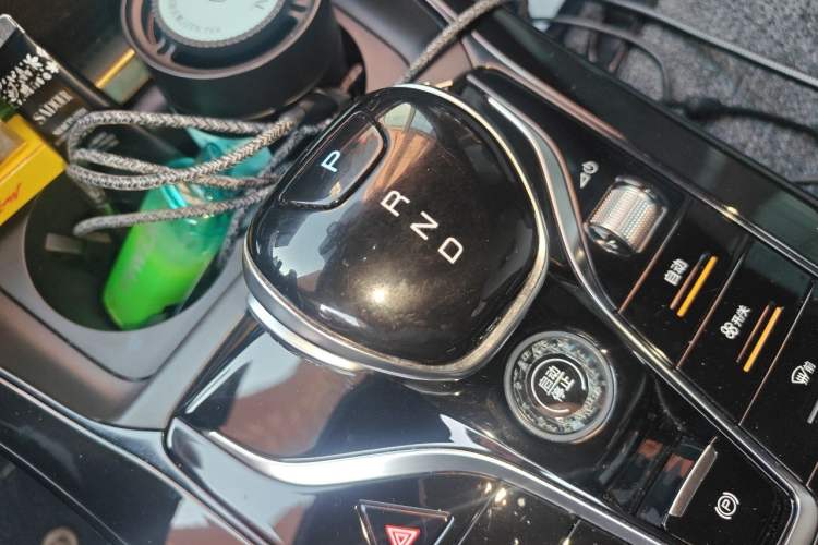 Used BYD Qin PLUS 2023 Champion Edition DM-i 55KM Leading Model Gear Lever