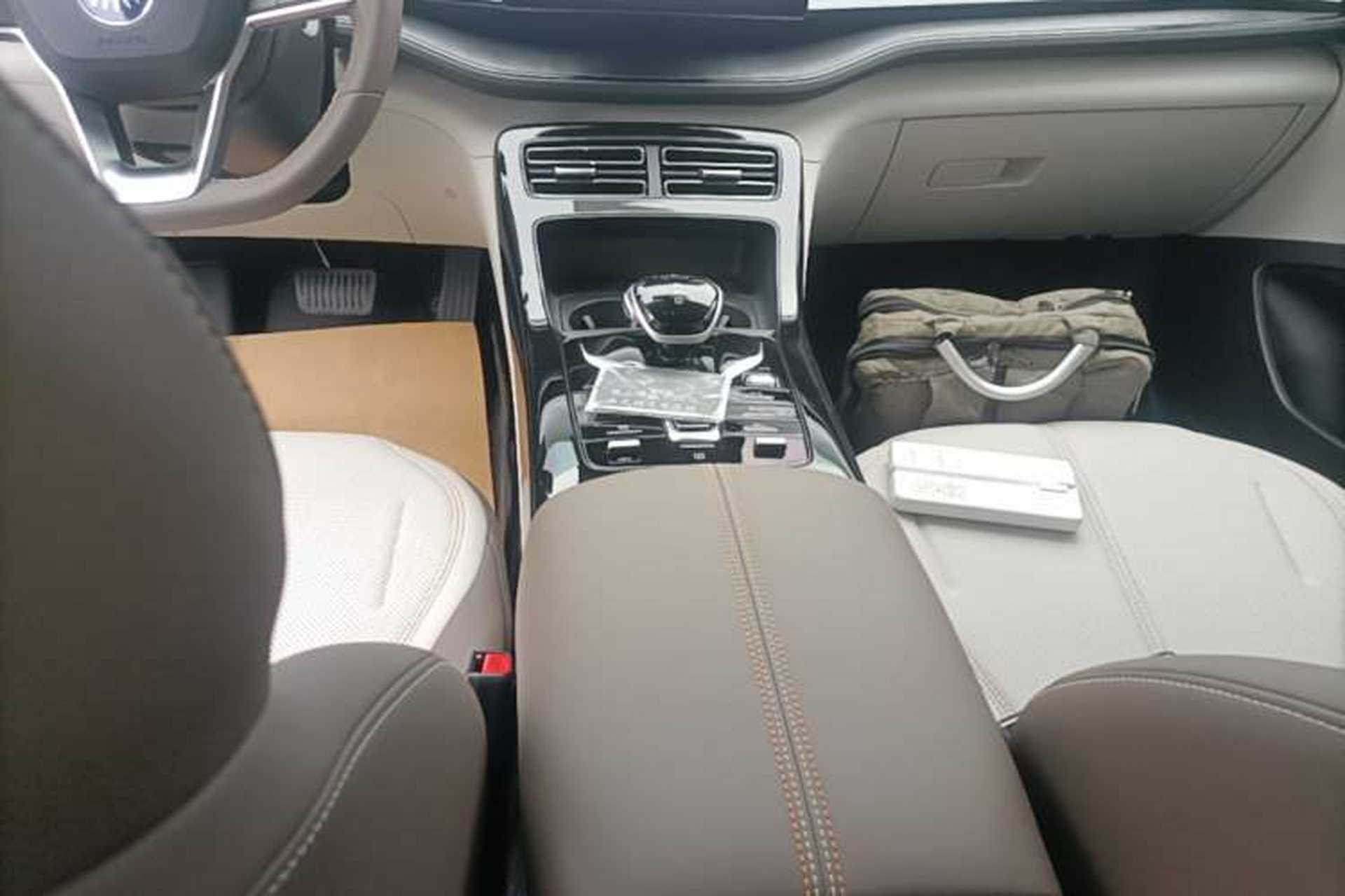 Used BYD Qin PLUS 2023 Champion Edition DM-i 55KM Leading Model Gear Lever