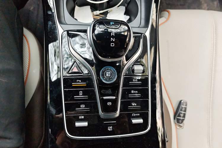 Used BYD Qin PLUS 2023 Champion Edition EV 510KM Beyond Model Gear Lever