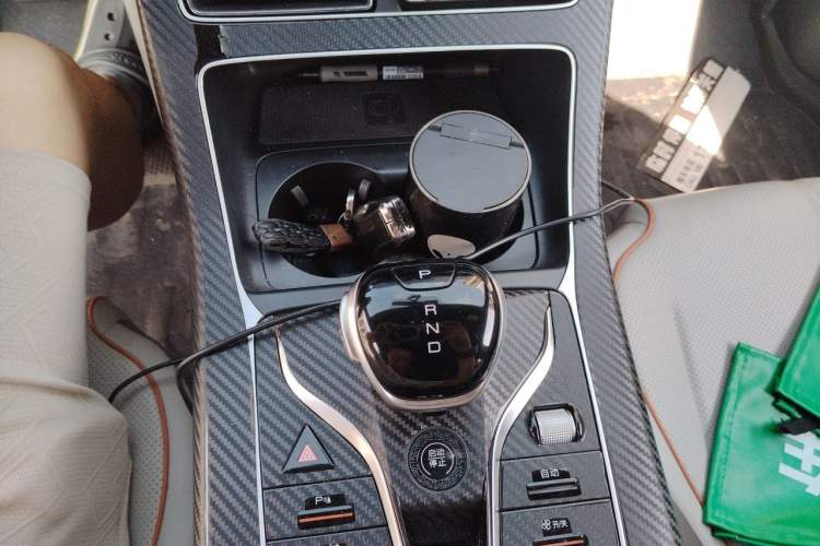 Used BYD Qin PLUS 2023 Champion Edition DM-i 120KM Beyond Model Gear Lever