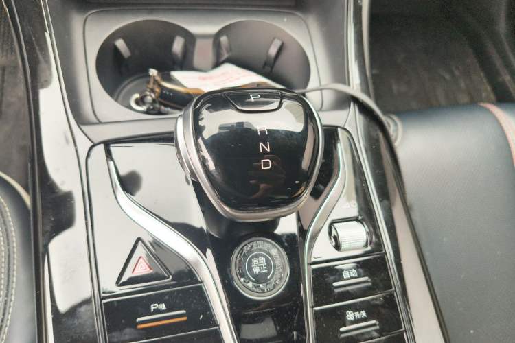 Used BYD Qin PLUS 2023 Champion Edition DM-i 55KM Leading Model Gear Lever