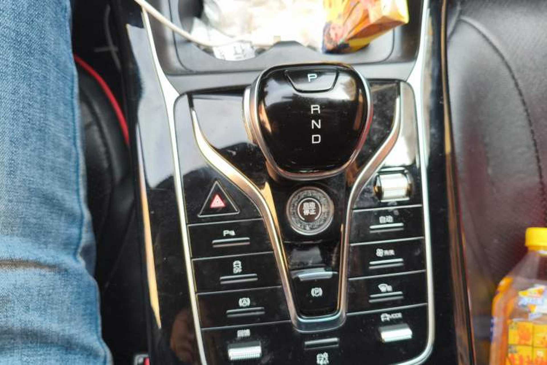 Used BYD Qin PLUS 2023 Champion Edition EV 420KM Leading Model Gear Lever