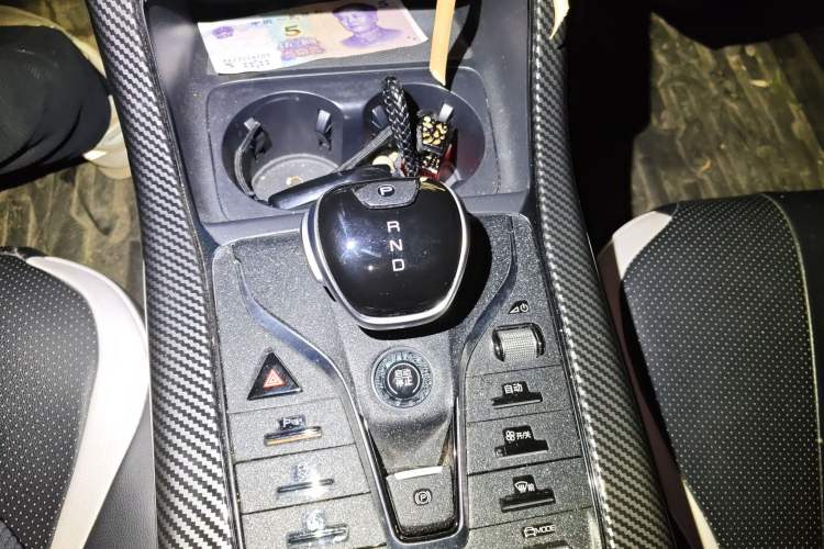 Used BYD Qin PLUS 2023 Champion Edition DM-i 55KM Leading Model Gear Lever