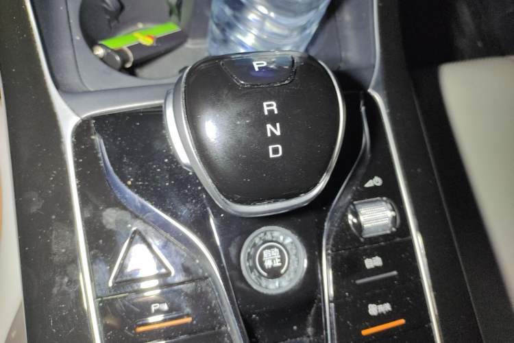 Used BYD Qin PLUS 2023 Champion Edition DM-i 120KM Beyond Model Gear Lever