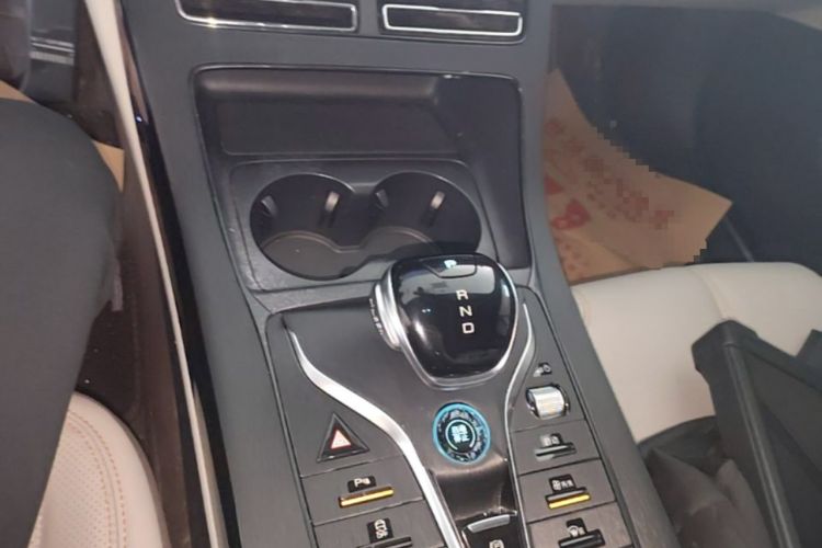 Used BYD Qin PLUS 2023 Champion Edition DM-i 55KM Leading Model Gear Lever