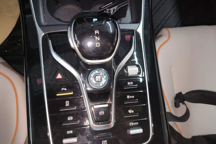 Used BYD Qin PLUS 2023 Champion Edition EV 510KM Beyond Model Gear Lever