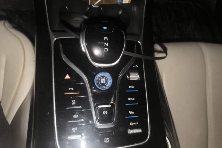 Used BYD Qin PLUS 2023 Champion Edition EV 510KM Beyond Model Gear Lever