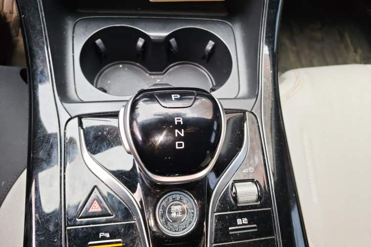 Used BYD Qin PLUS 2023 Champion Edition DM-i 55KM Leading Model Gear Lever