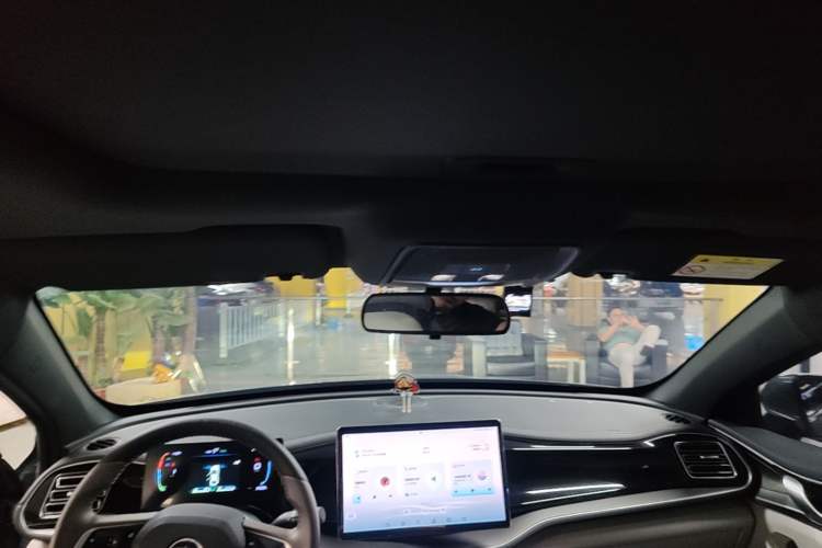 Used BYD Qin PLUS 2023 Champion Edition DM-i 120KM Beyond Model Headliner
