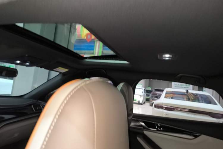 Used BYD Qin PLUS 2023 Champion Edition DM-i 120KM Beyond Model Headliner