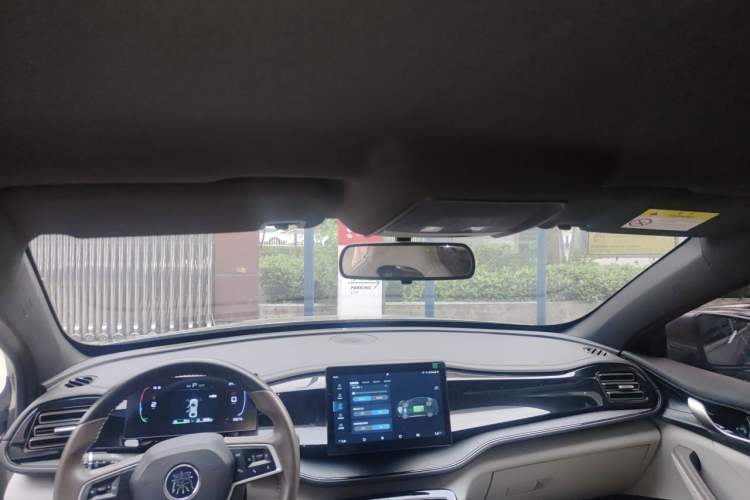 Used BYD Qin PLUS 2023 Champion Edition DM-i 55KM Leading Model Headliner