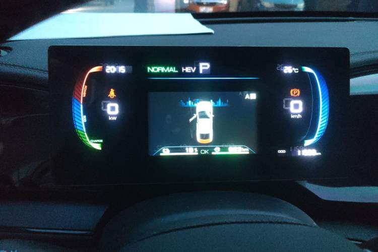 Used BYD Qin PLUS 2023 Champion Edition DM-i 55KM Leading Model Instrument Cluster