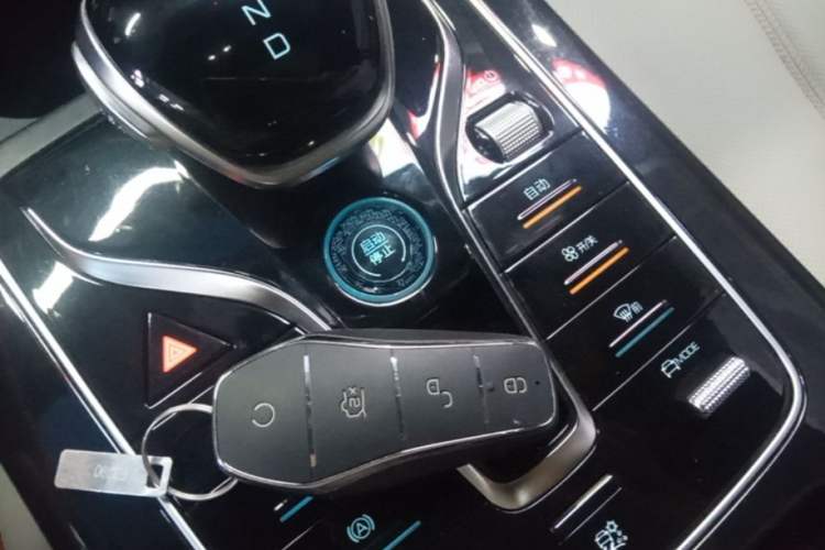 Used BYD Qin PLUS 2023 Champion Edition DM-i 55KM Superior Model Interior 1
