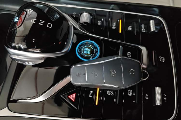Used BYD Qin PLUS 2023 Champion Edition DM-i 55KM Superior Model Interior 1