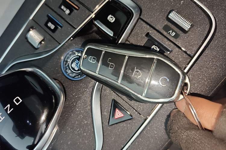 Used BYD Qin PLUS 2023 Champion Edition DM-i 120KM Leading Model Interior 1