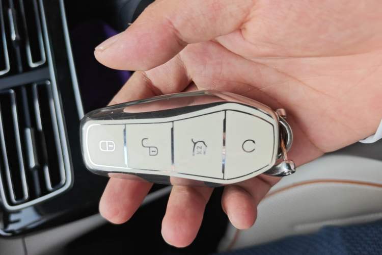 Used BYD Qin PLUS 2023 Champion Edition DM-i 120KM Leading Model Interior 1
