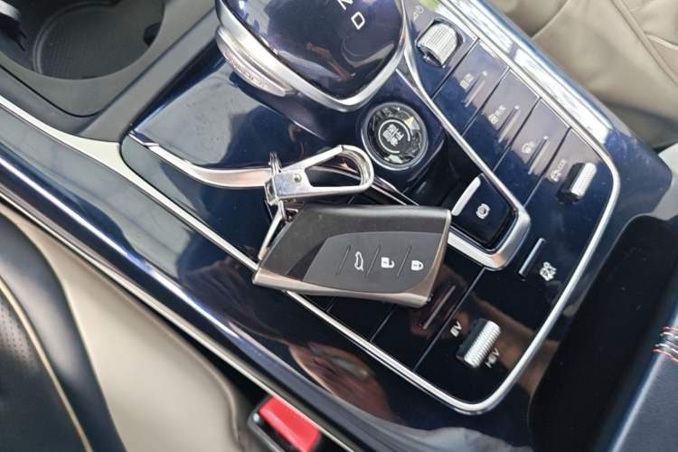 Used BYD Qin PLUS 2023 Champion Edition DM-i 55KM Superior Model Interior 1
