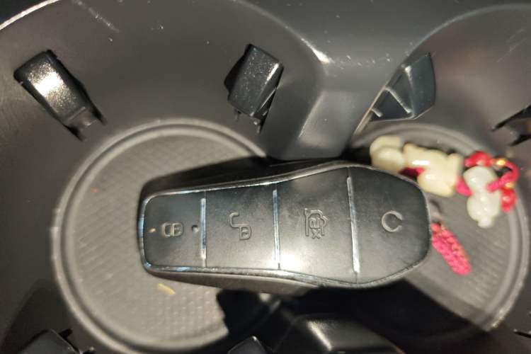Used BYD Qin PLUS 2023 Champion Edition DM-i 55KM Leading Model Interior 1