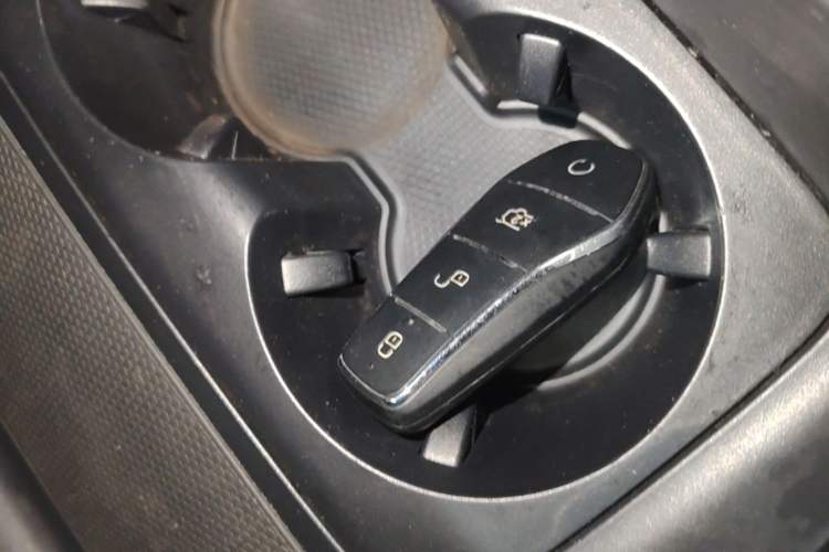Used BYD Qin PLUS 2023 Champion Edition DM-i 55KM Leading Model Interior 1
