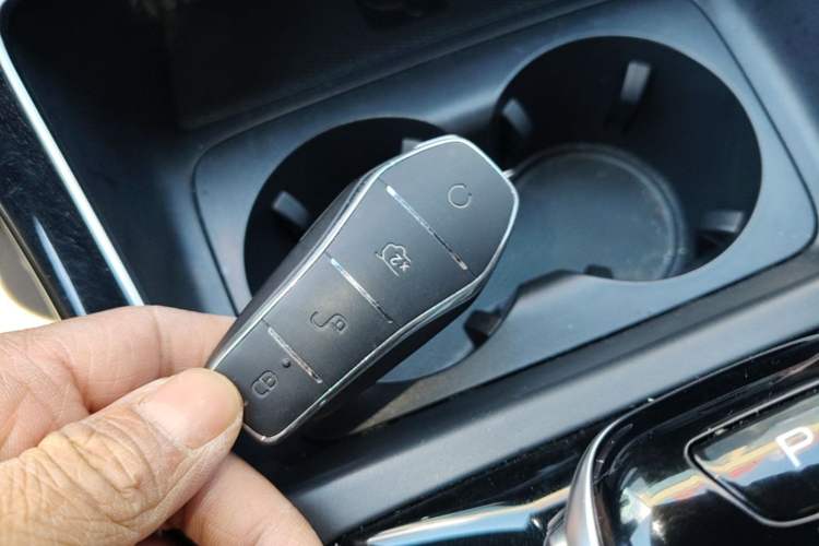 Used BYD Qin PLUS 2023 Champion Edition DM-i 120KM Excellence Model Interior 1