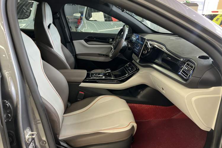 Used BYD Qin PLUS 2023 Champion Edition EV 510KM Leading Model Interior 10