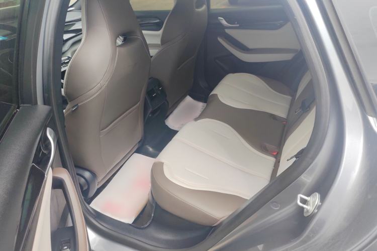 Used BYD Qin PLUS 2023 Champion Edition DM-i 55KM Leading Model Interior 2