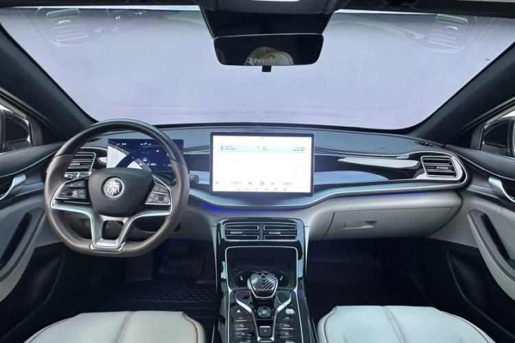 Used BYD Qin PLUS 2023 Champion Edition DM-i 120KM Excellence Model Interior 2