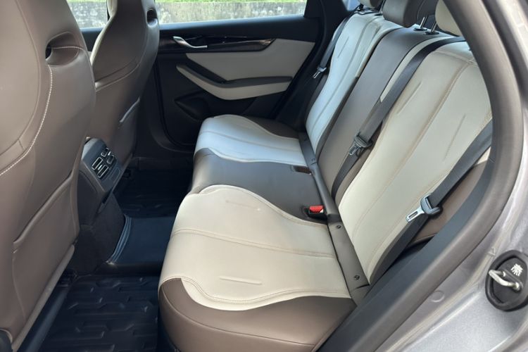 Used BYD Qin PLUS 2023 Champion Edition DM-i 55KM Leading Model Interior 3