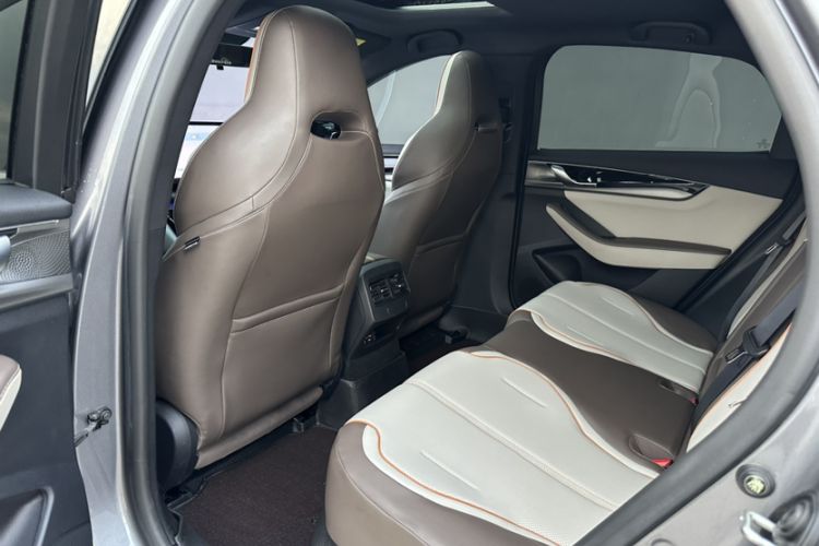 Used BYD Qin PLUS 2023 Champion Edition DM-i 120KM Excellence Model Interior 3