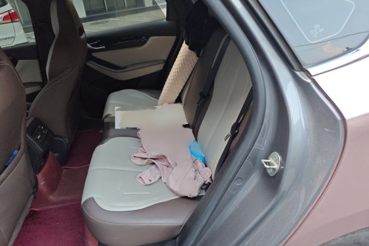 Used BYD Qin PLUS 2023 Champion Edition DM-i 55KM Leading Model Interior 4