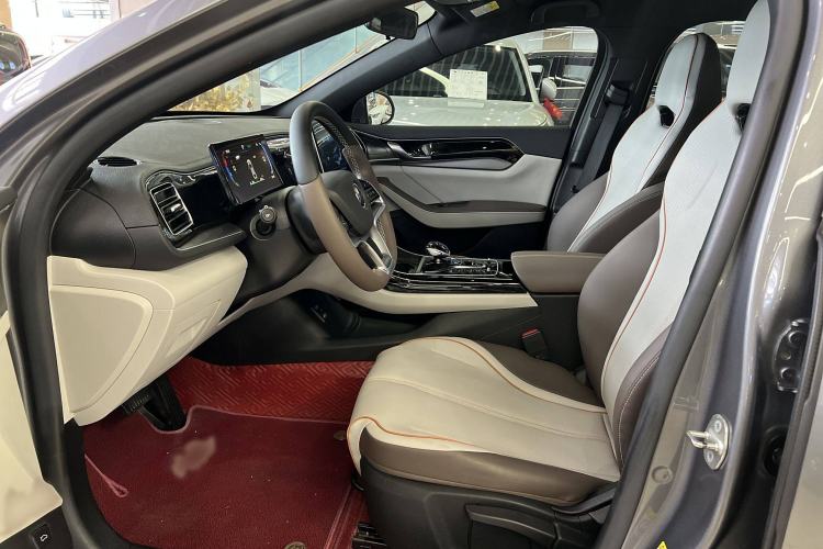 Used BYD Qin PLUS 2023 Champion Edition EV 510KM Leading Model Interior 7