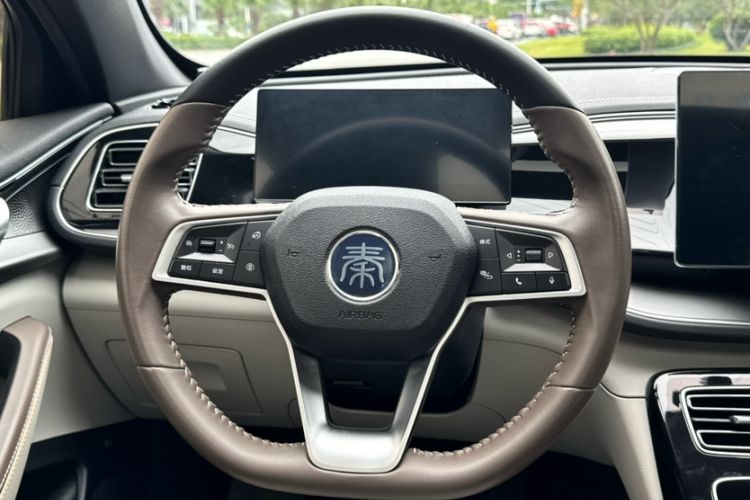 Used BYD Qin PLUS 2023 Champion Edition DM-i 55KM Superior Model Interior 7