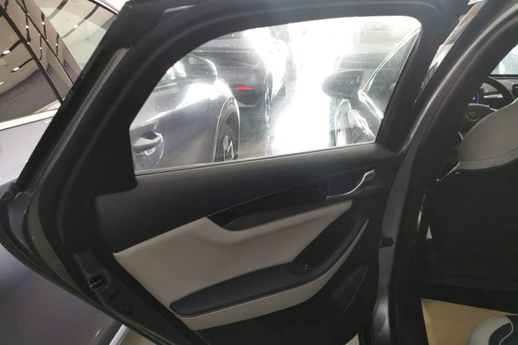 Used BYD Qin PLUS 2023 Champion Edition DM-i 120KM Excellence Model Interior 8